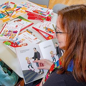 Autorin Dagmar Geisler zeigt ihre Kinderbücher