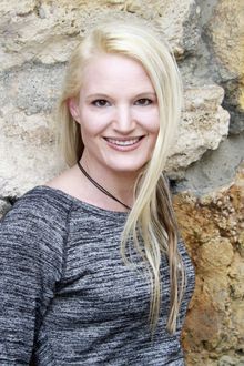 Stefanie Hasse präsentiert