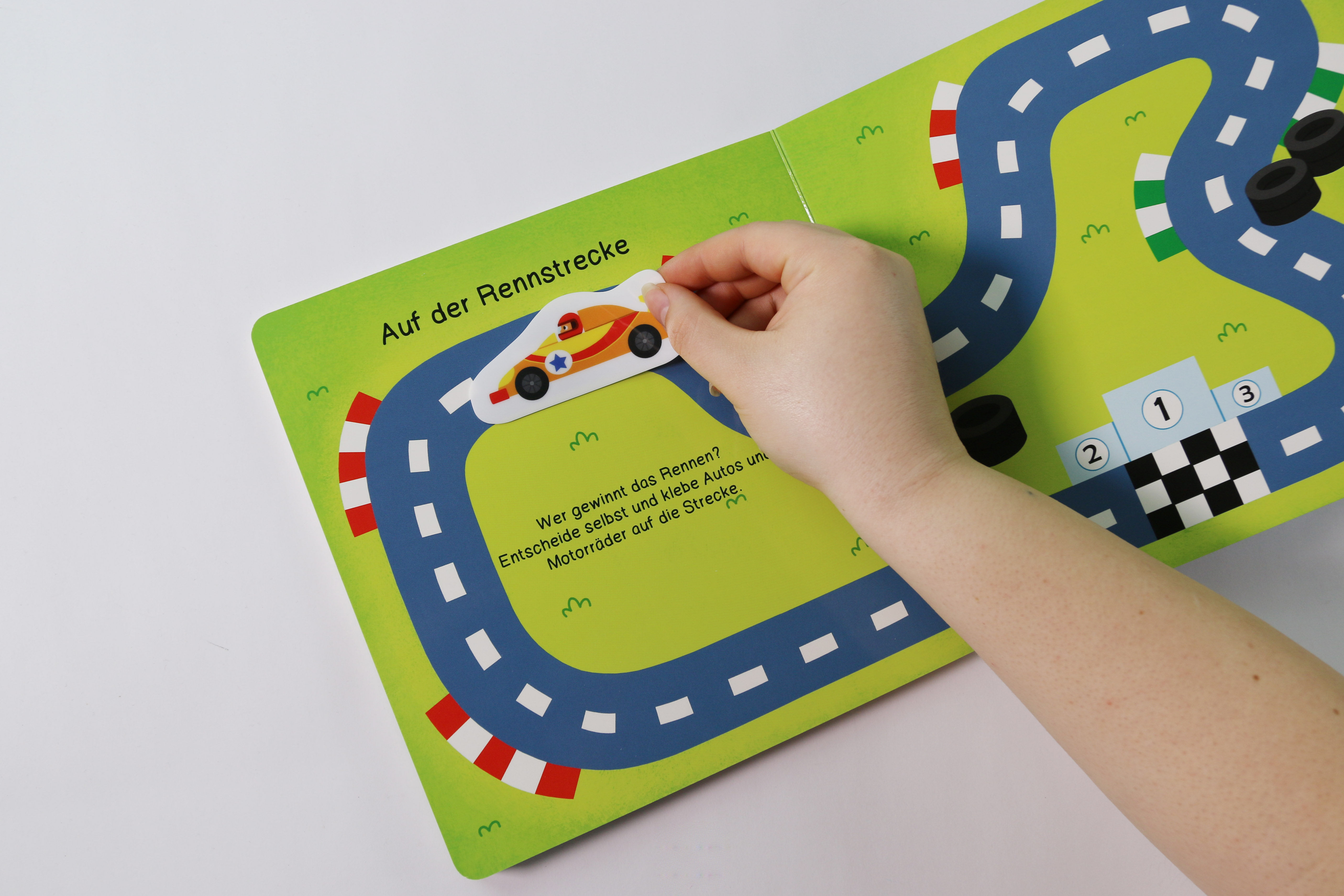 Stickerspaß für kleine Hände - Fahrzeuge 9783743224063_05