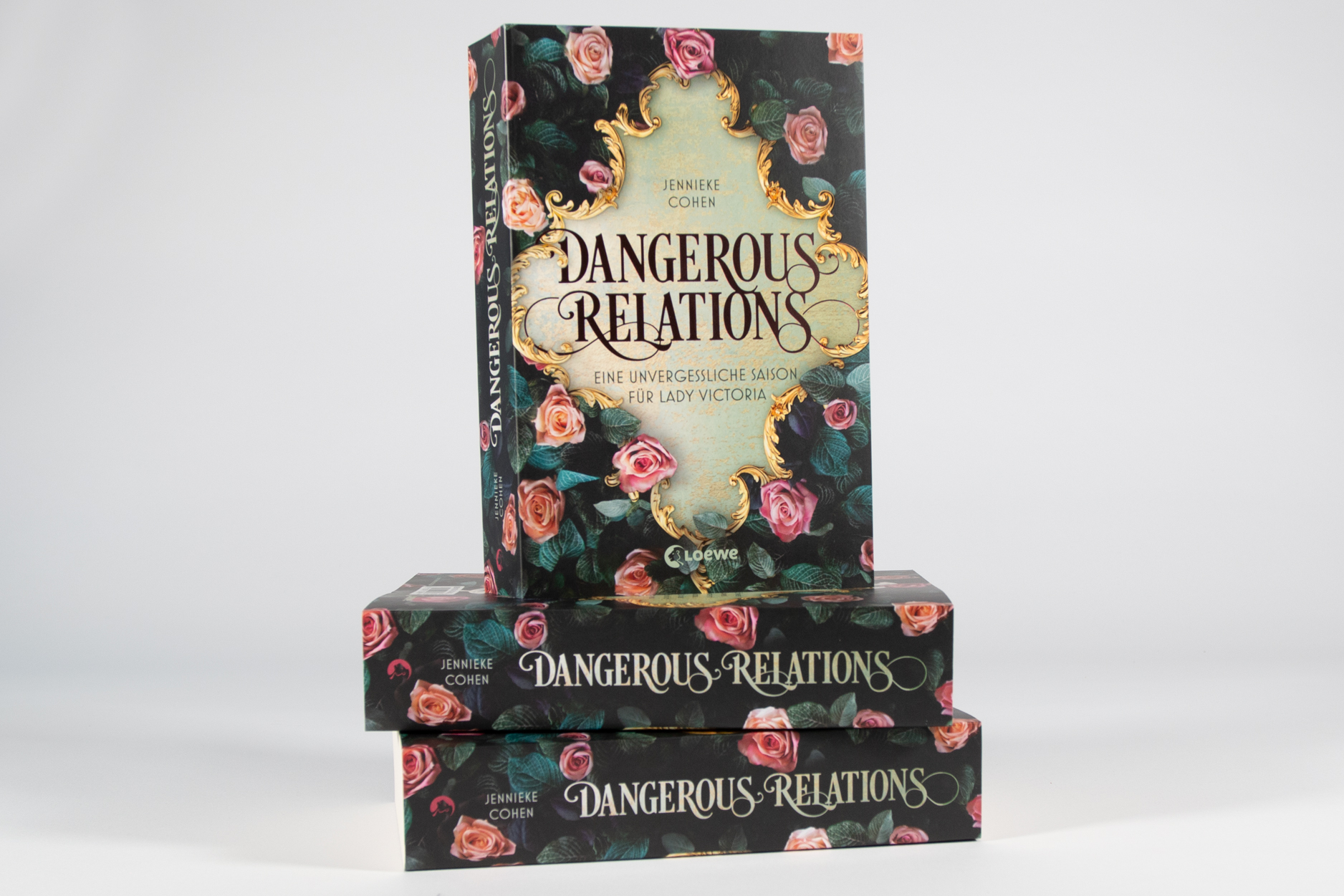 Dangerous Relations 9783743216488_4