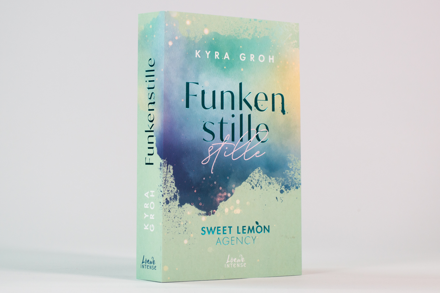 Funkenstille (Sweet Lemon Agency, Band 3) 9783743215467_2