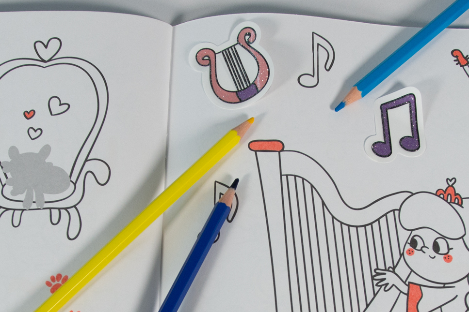 Mein Malbuch mit Glitzerstickern - Prinzessinnen 9783743216105_4