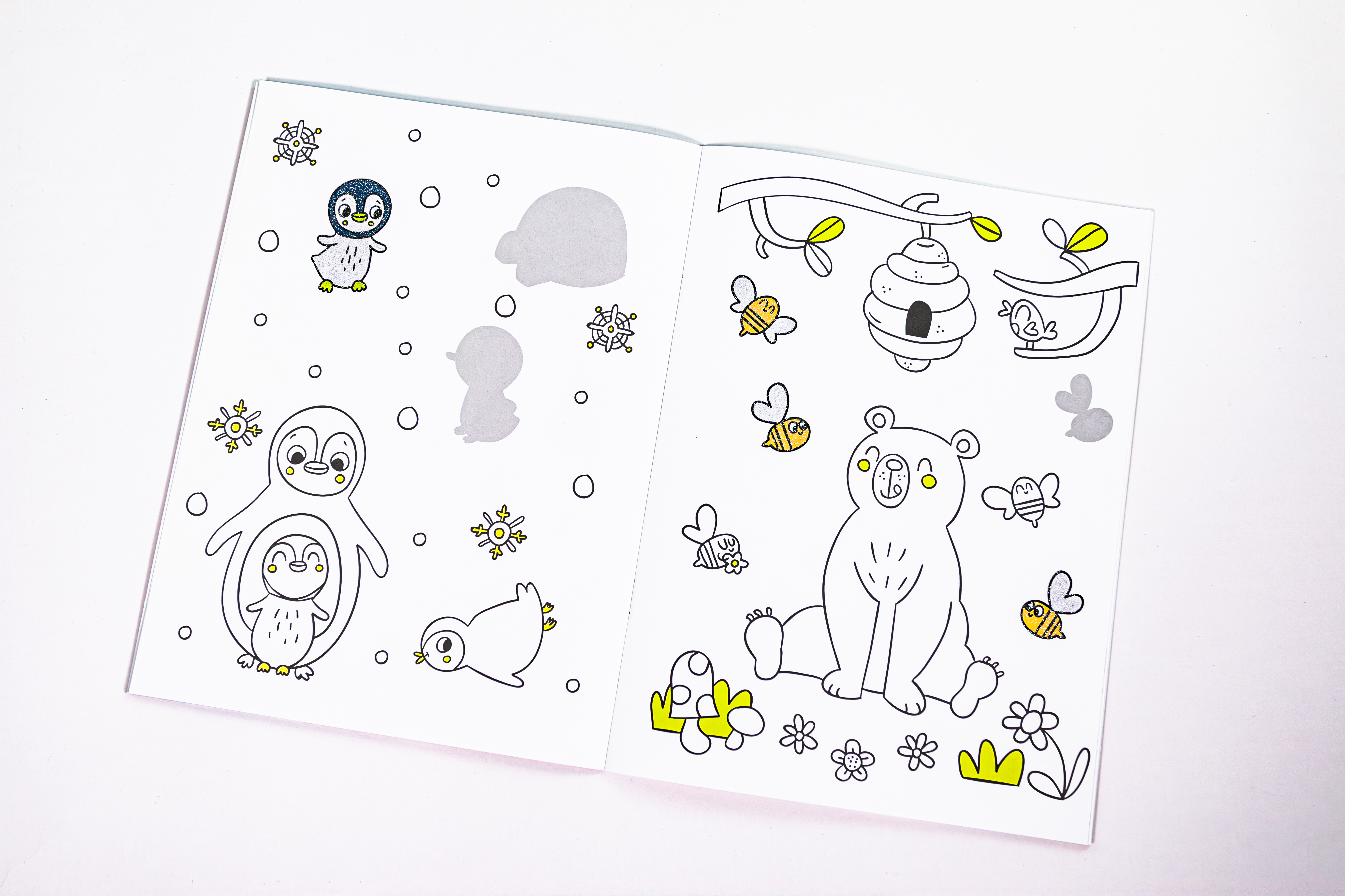 Mein Malbuch mit Glitzerstickern - Tiere  9783743216099_4