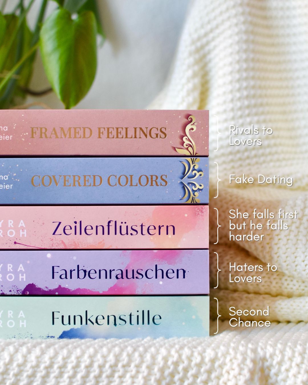 Aufeinandergestapelte Bücher der Golden Hearts und Sweet Lemon Agency Reihe.; Linkziel: Instagram Loewe Intense