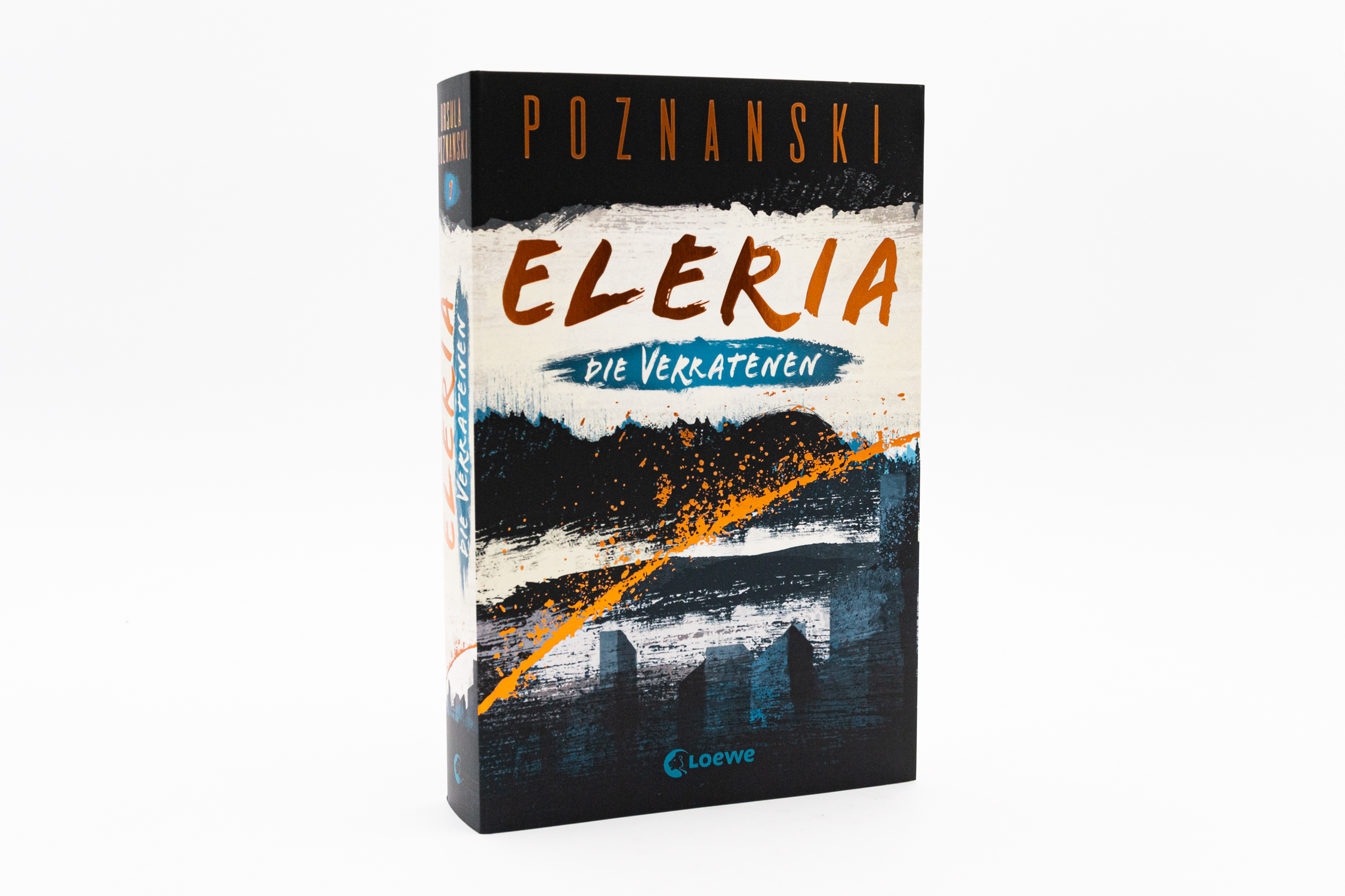 Eleria (Band 1) - Die Verratenen 9783743214743_1