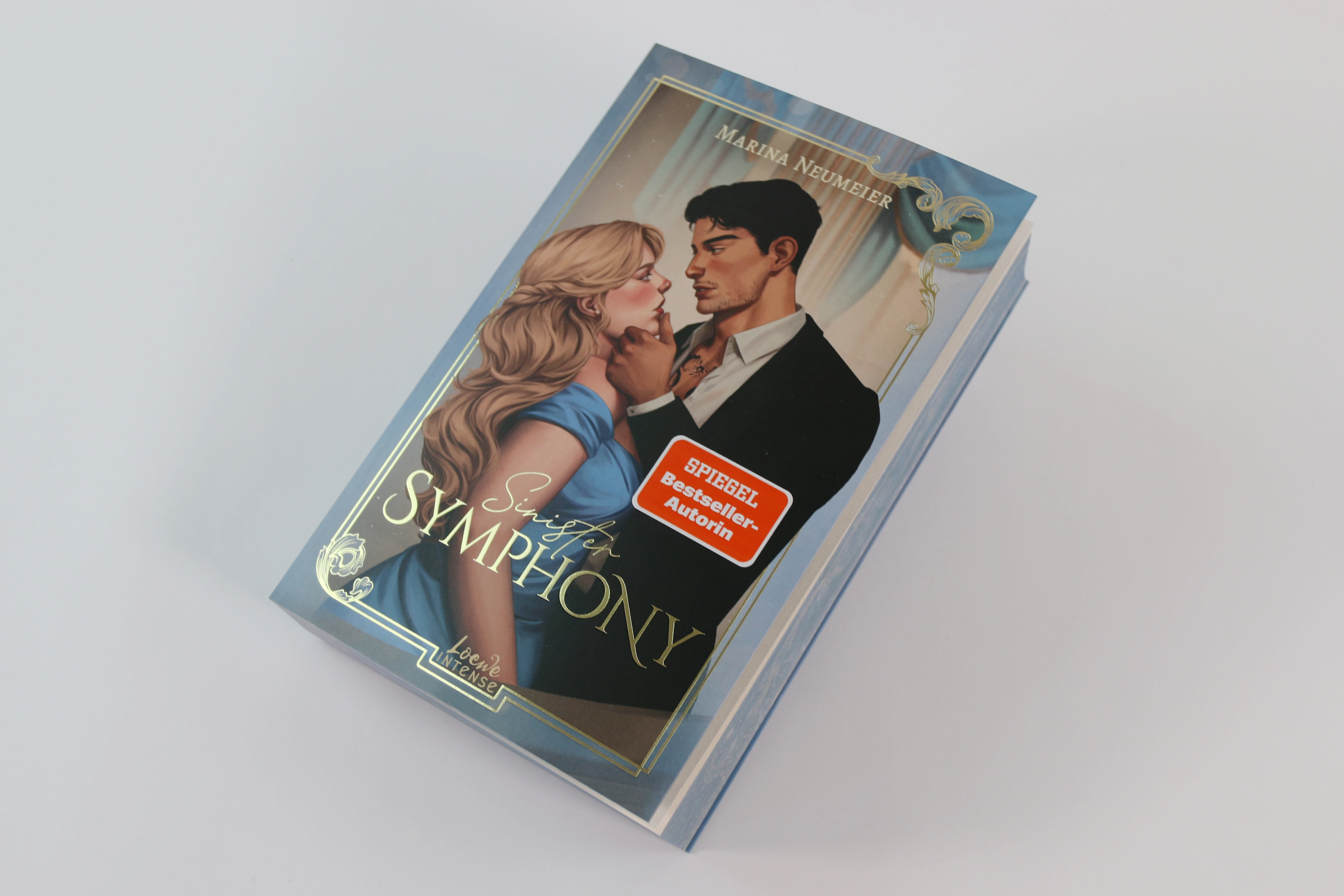 Sinister Symphony (Whispers of Scandals, Band 1) 9783743225107_05