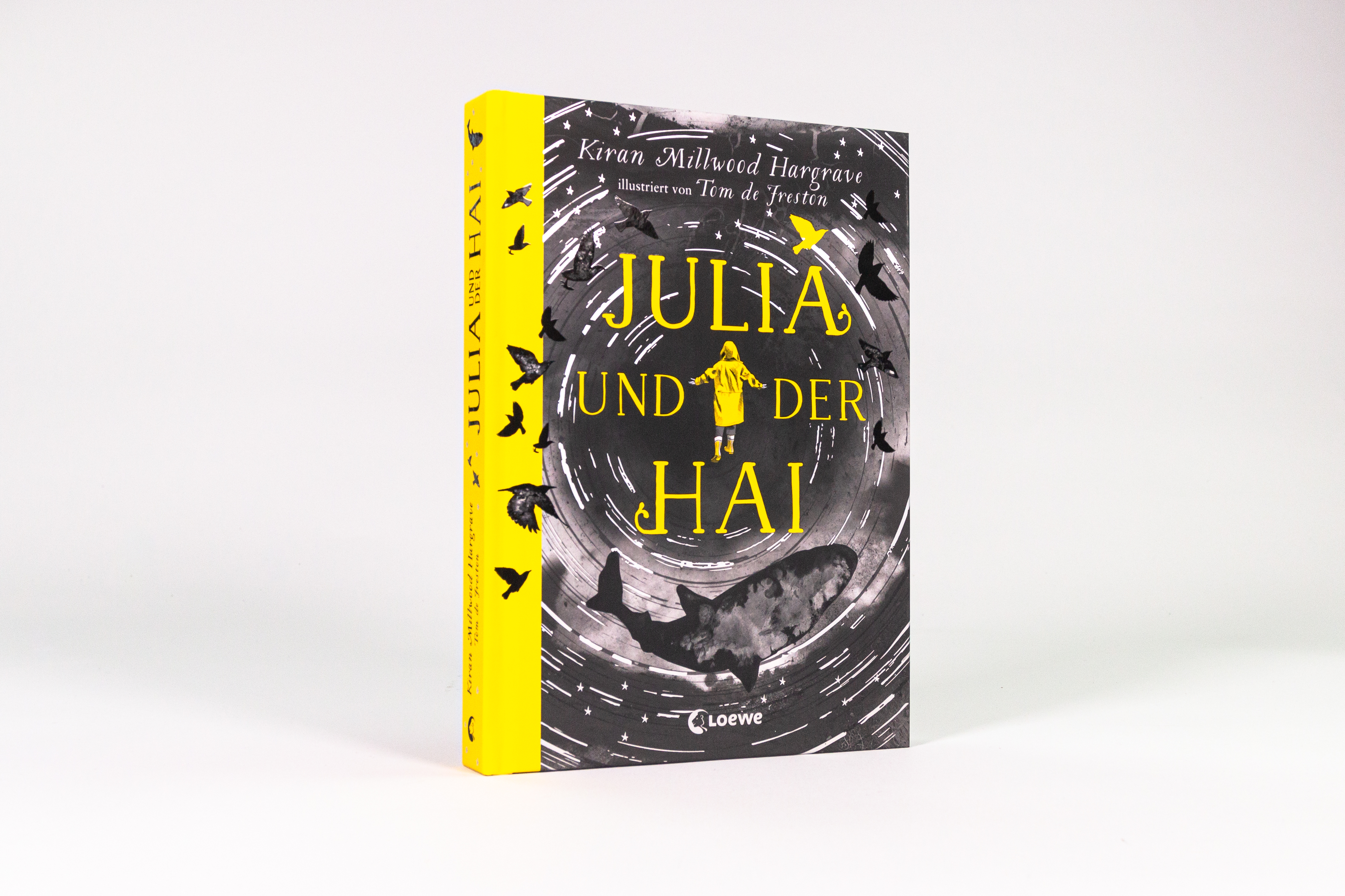 Julia und der Hai  9783743213777_1