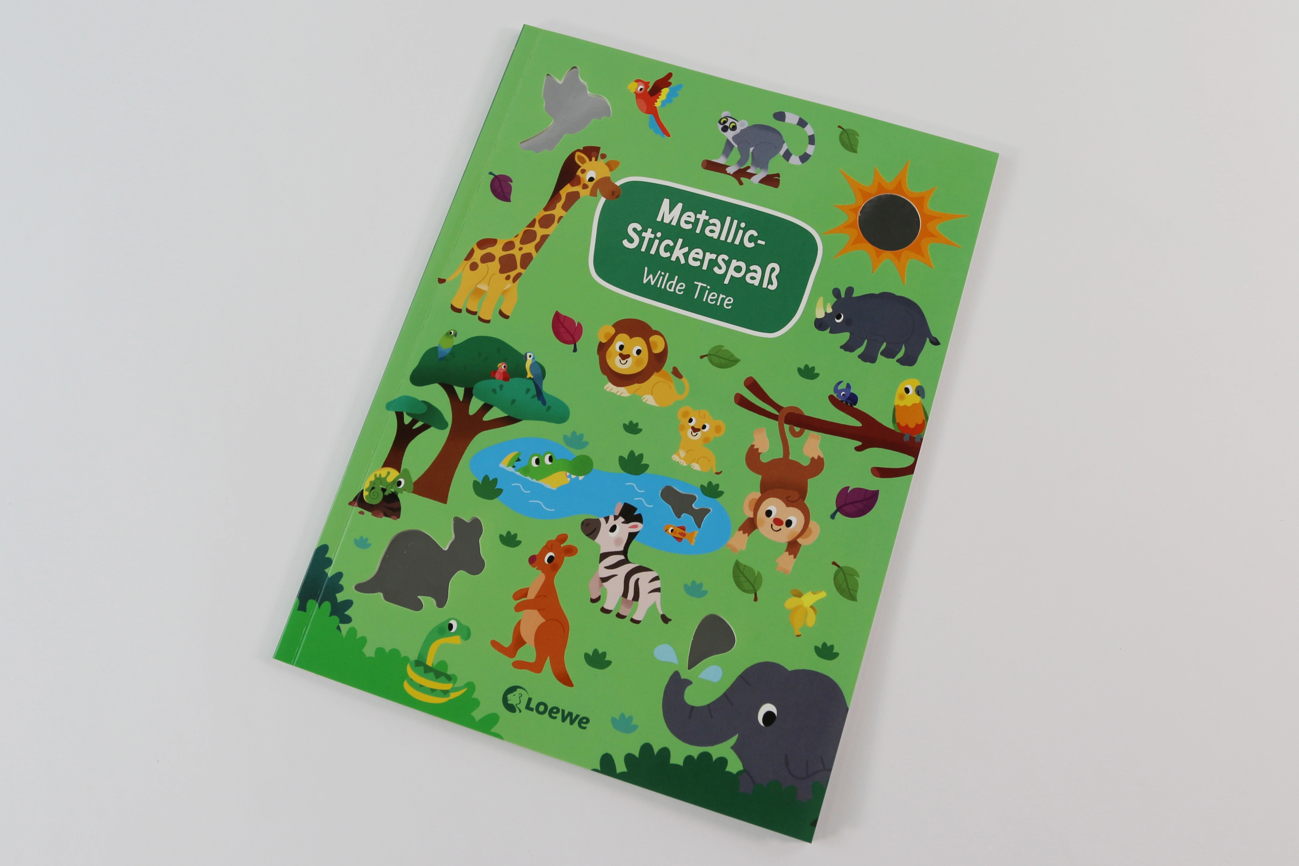 Metallic-Stickerspaß - Wilde Tiere 9783743223660_04
