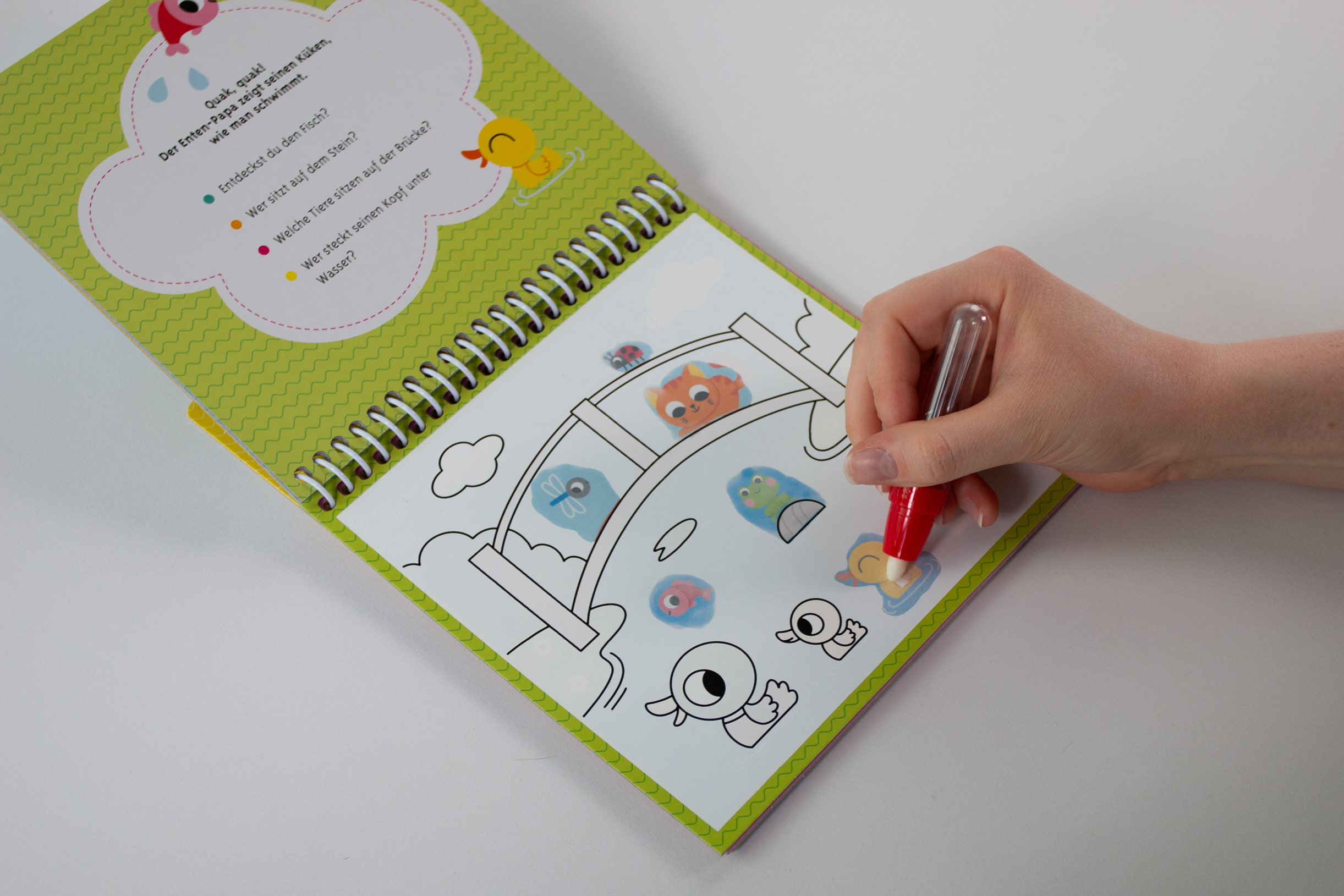 Das magische Wassermalbuch - Wilde Tiere 9783743222113_5