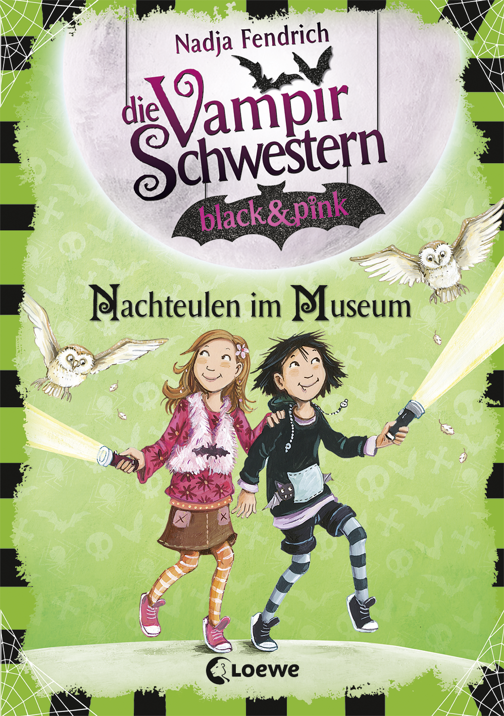 Die Vampirschwestern black & pink (Band 6) - Nachteulen im Museum 9783732013500
