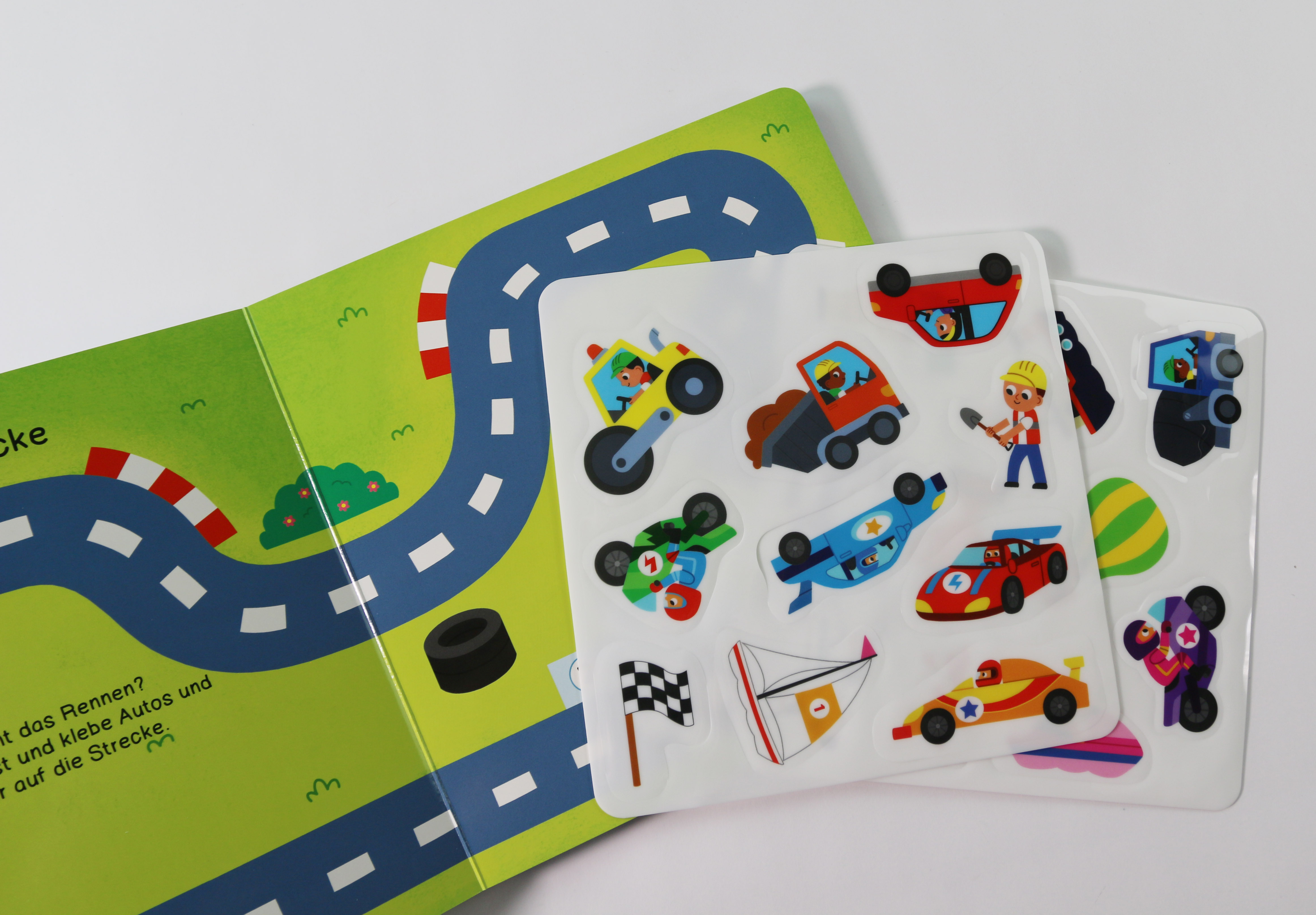 Stickerspaß für kleine Hände - Fahrzeuge 9783743224063_04
