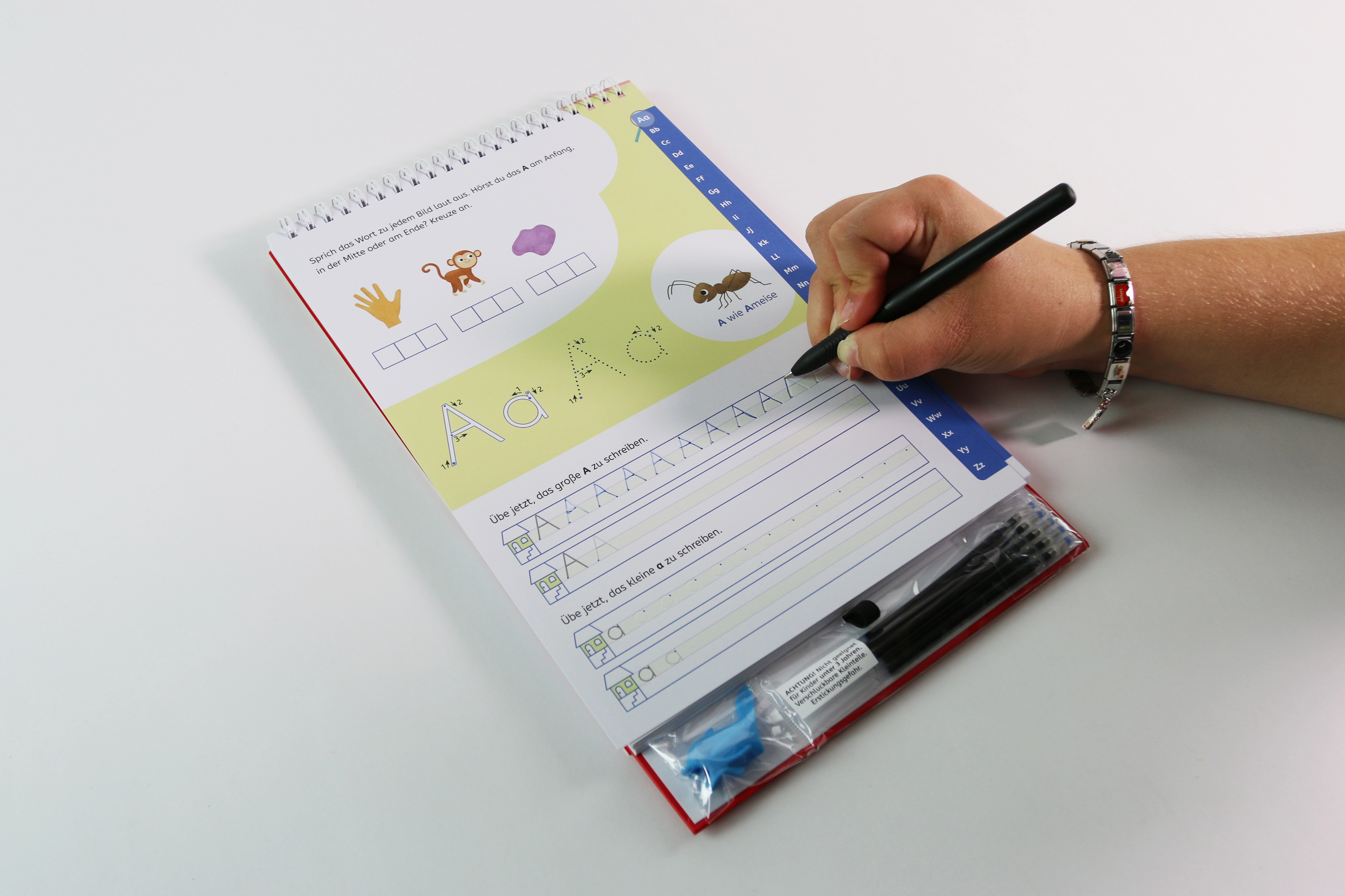 Schreiben lernen mit Spurrillen und Zauberstift - Buchstaben 9783743226753_06